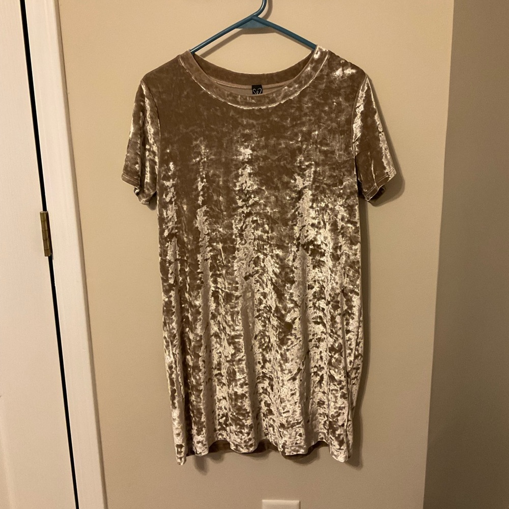 Windsor gold crushed velvet dress